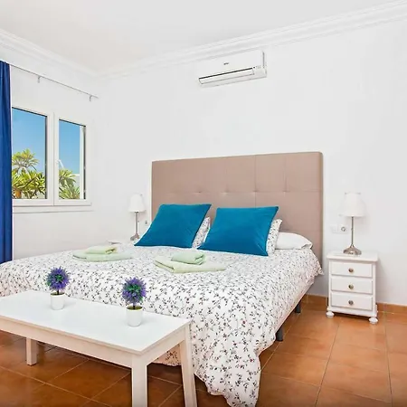 Playa Blanca Sleeps 6 Air Con Wifi Vila *